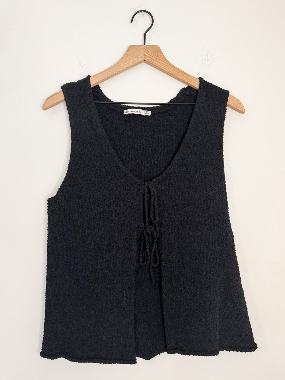 NWOT Abercrombie Tie Front Black Textured Vest Tank Top Size Medium